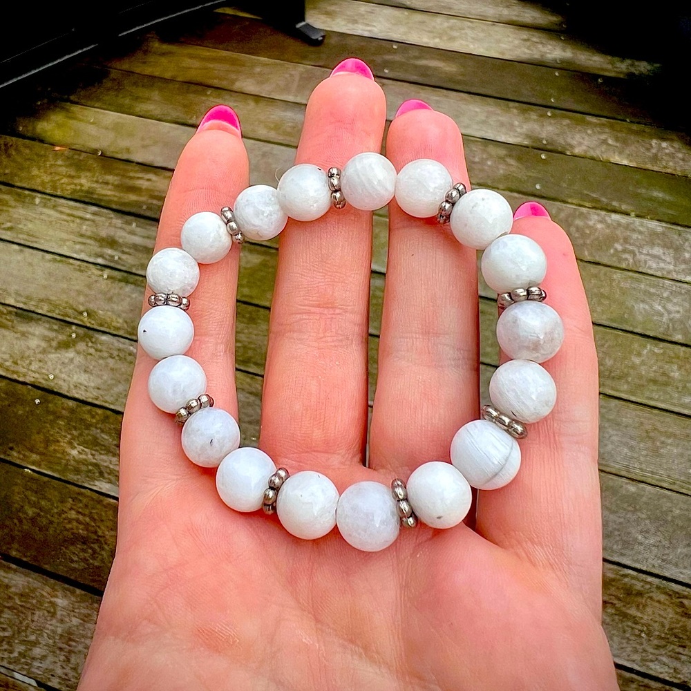 Handmade semi-precious healing moonstone bracelet🌙